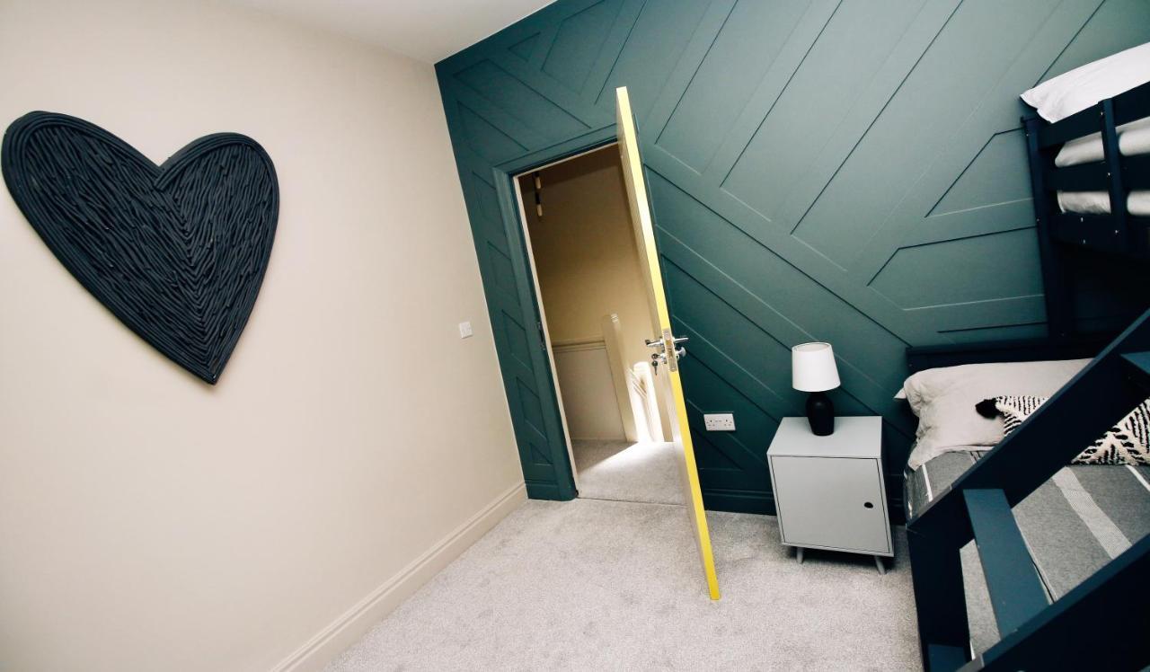 Xxhot Tubxx 4Bed Semi, Sleeps 8, 2 Bathrooms Blackpool Exterior photo