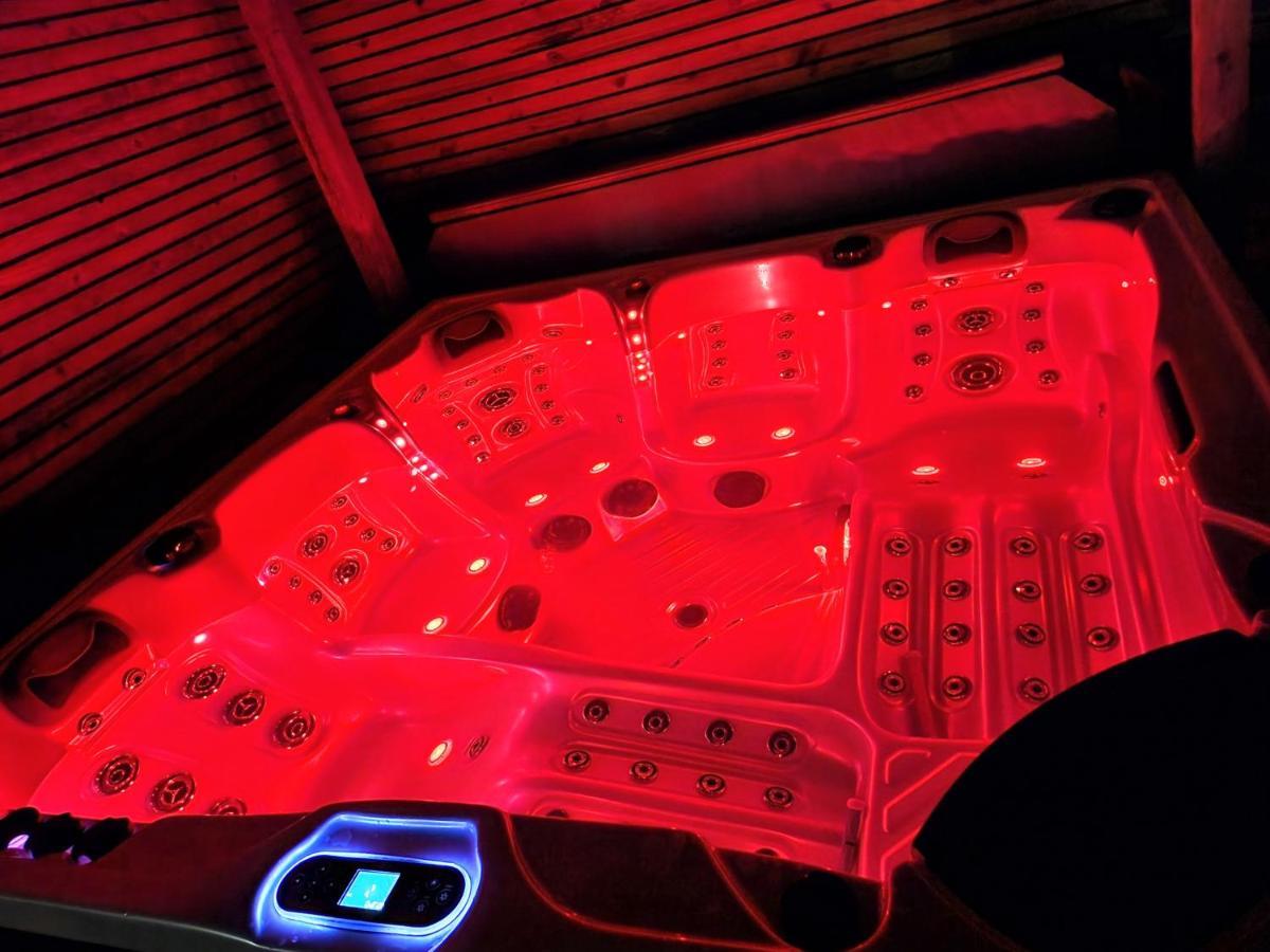 Xxhot Tubxx 4Bed Semi, Sleeps 8, 2 Bathrooms Blackpool Exterior photo